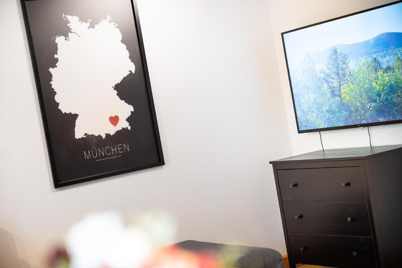Marienplatz Apartment 2 Bedrooms Living Room Kitchen มิวนิก ภายนอก รูปภาพ